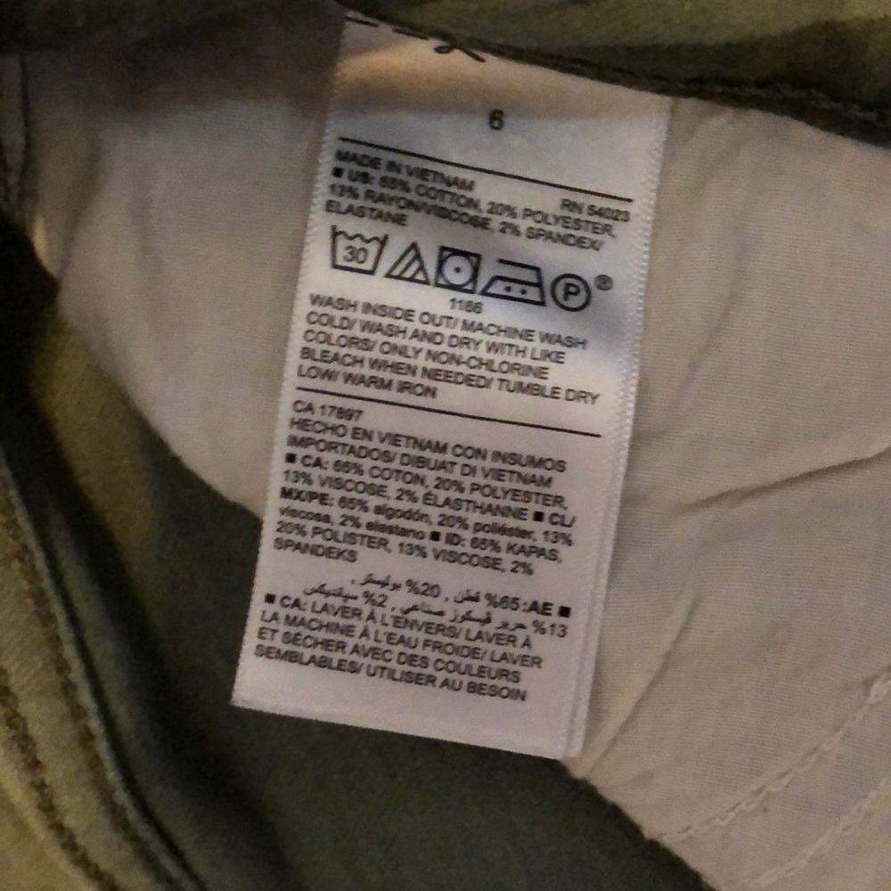 Jeans - Picture 3 of 4